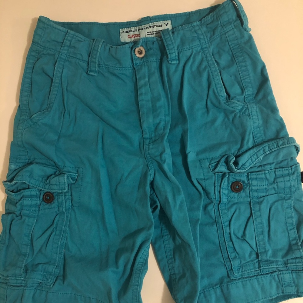 American Eagle Classic cargo shorts